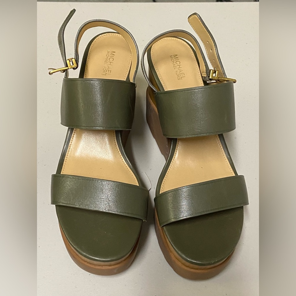 Michael Kors Rhett Womens leather Ankle strap Olive Wedge sandals Size 9.5 M